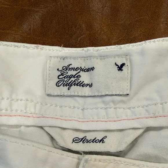 American Eagle Outfitters Women's White Jean Shorts - Picture 3 of 10